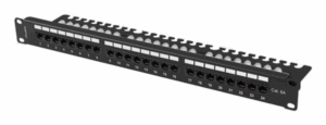 PATCH PANEL LANBERG 24 PUERTOS 1U 19" CAT.6A UTP CON ORGANIZADOR CABLES NEGRO